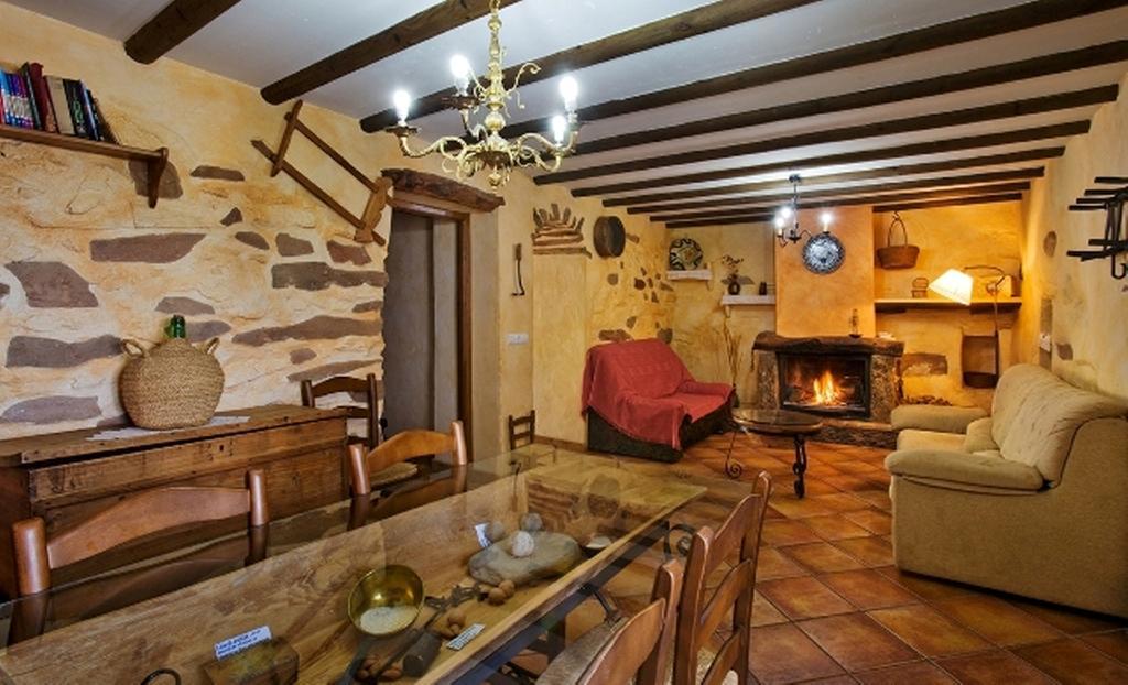 Reul Alto Cortijos Rurales Pensionat Laroya Exteriör bild