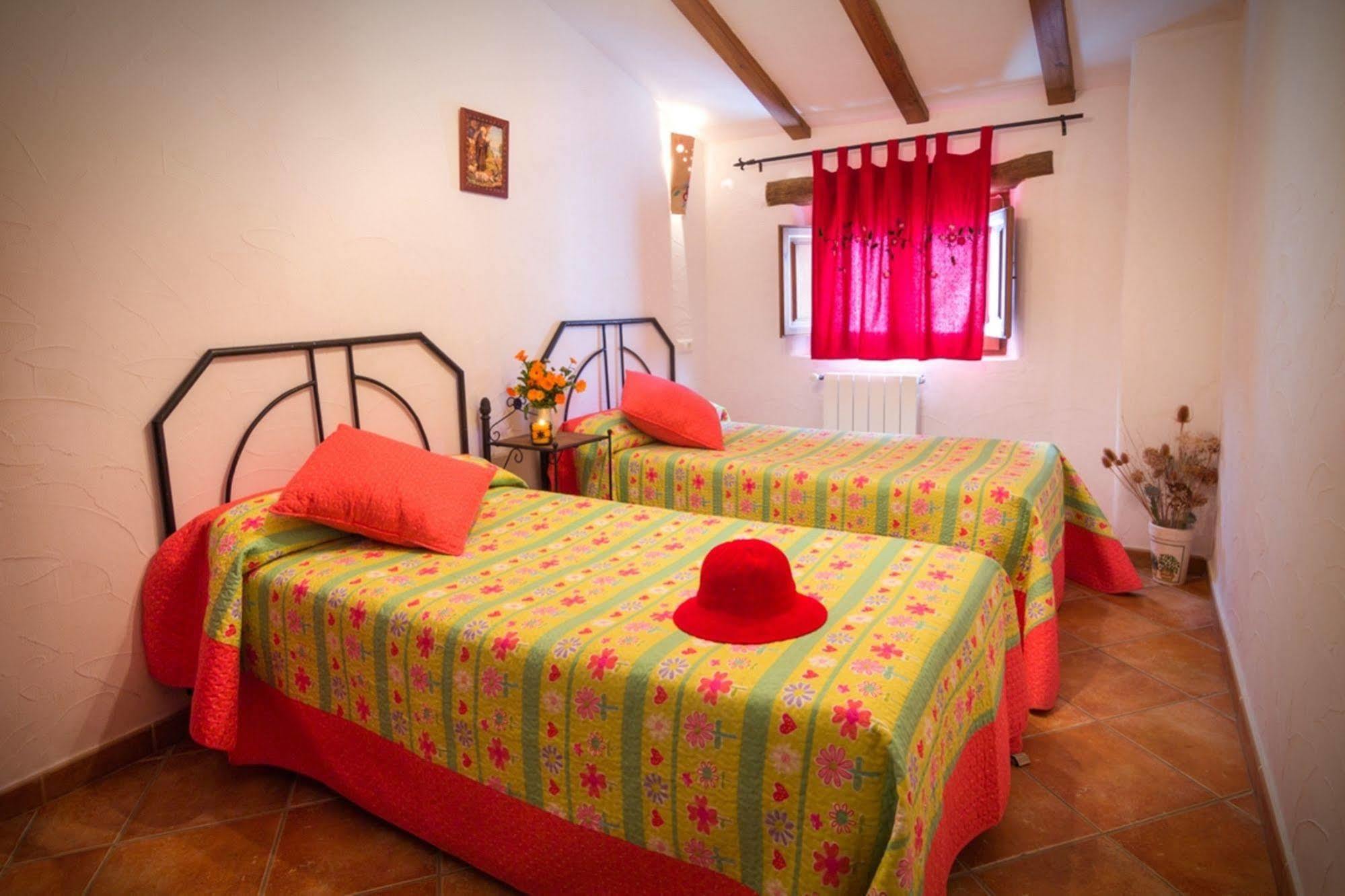 Reul Alto Cortijos Rurales Pensionat Laroya Exteriör bild
