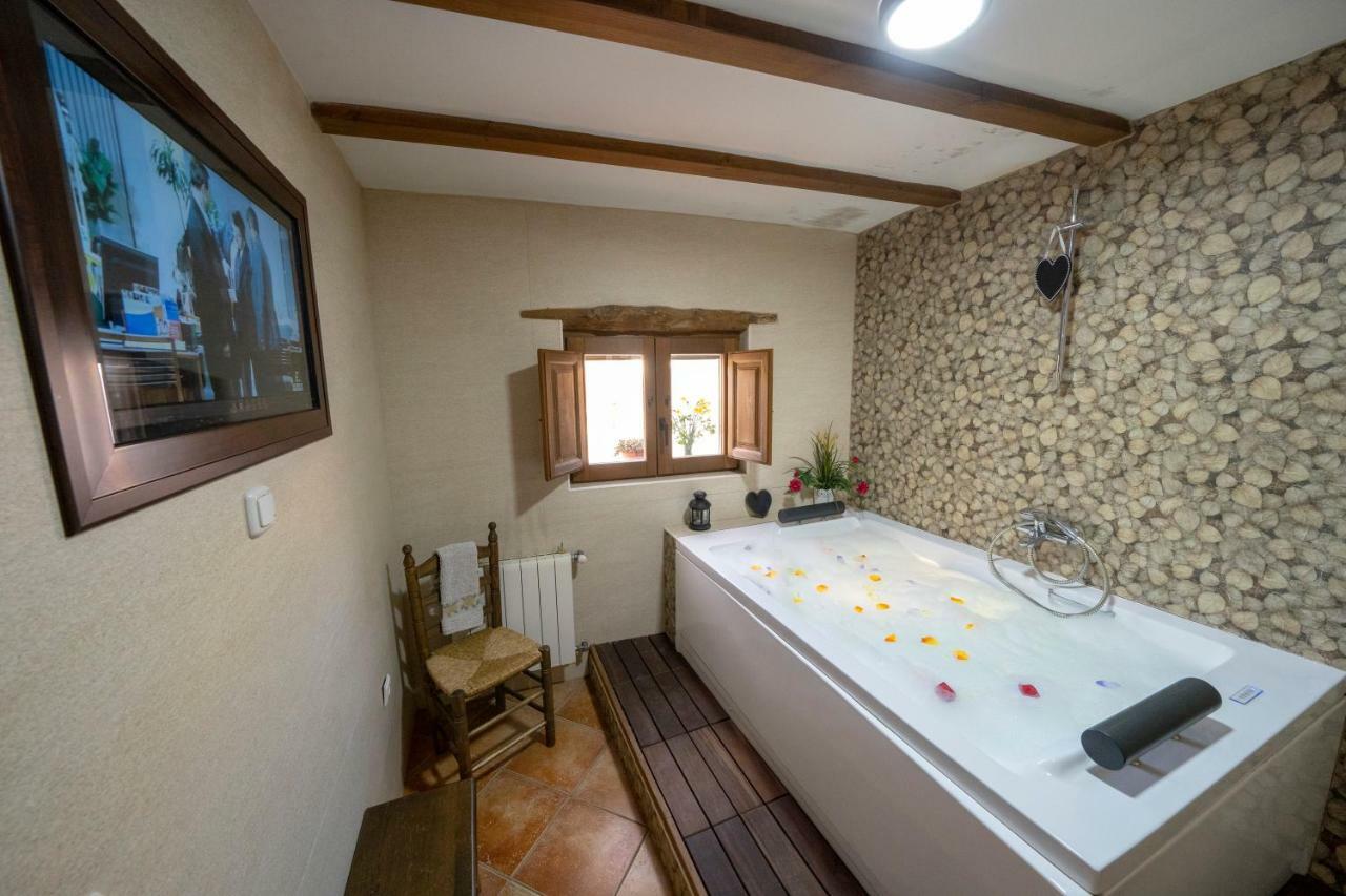 Reul Alto Cortijos Rurales Pensionat Laroya Exteriör bild